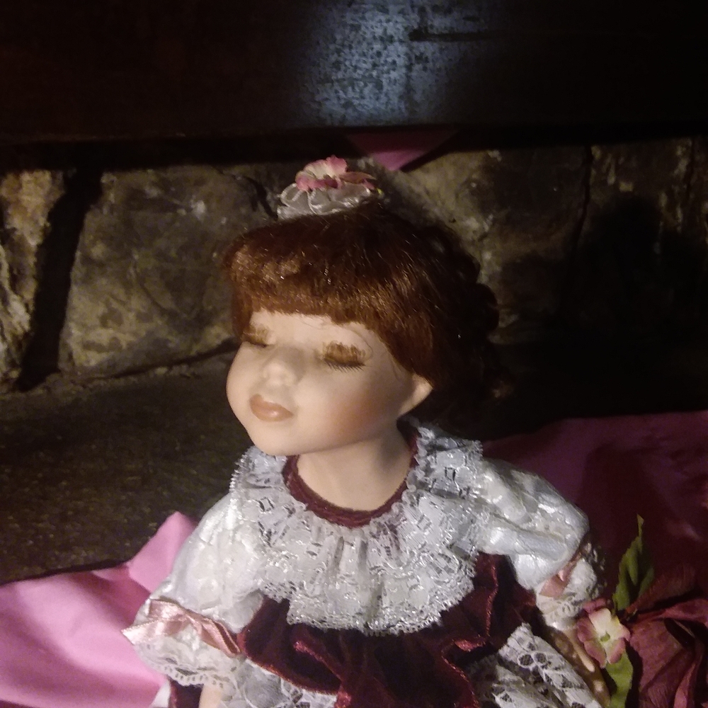 Collectible Porcelain Musical Wind-up Doll